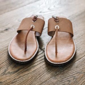 Vince Caelan Tan Leather Thong Sandals